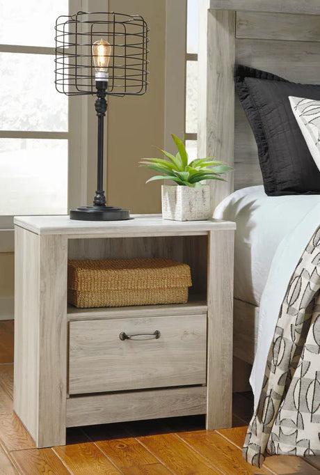 Bellaby Queen Crossbuck Panel Bed with Mirrored Dresser and 2 Nightstands