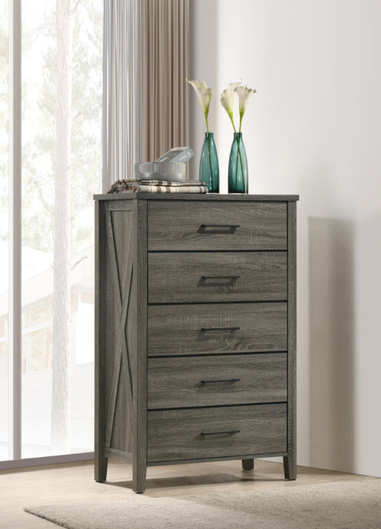 B522 KING BED FRAME - DRESSER - MIRROR - NIGHTSTAND (free chest)