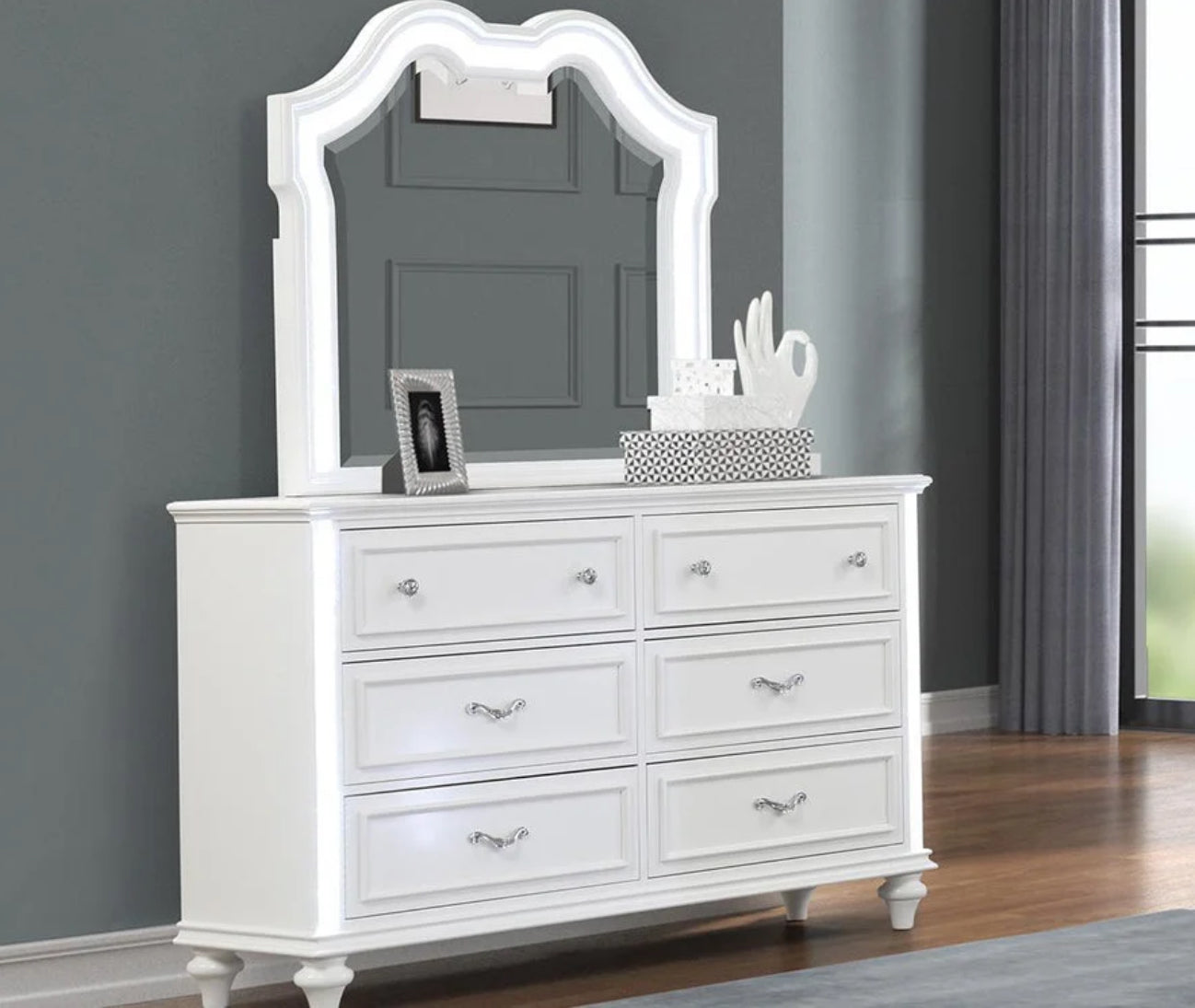 Evangeline White 4 Piece Set Includes: Queen Bed, Dresser, Mirror, Nightstand