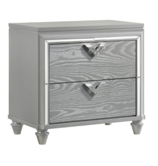 VERONICA BED     Includes: One (1) queen bed, one (1) nightstand, one (1) dresser, one (1) dresser mirror,