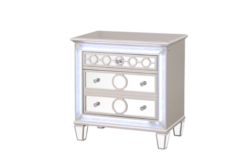 Gemma Blue king 5 Piece Set Includes: king Bed, Dresser, Mirror, Nightstand, Chest